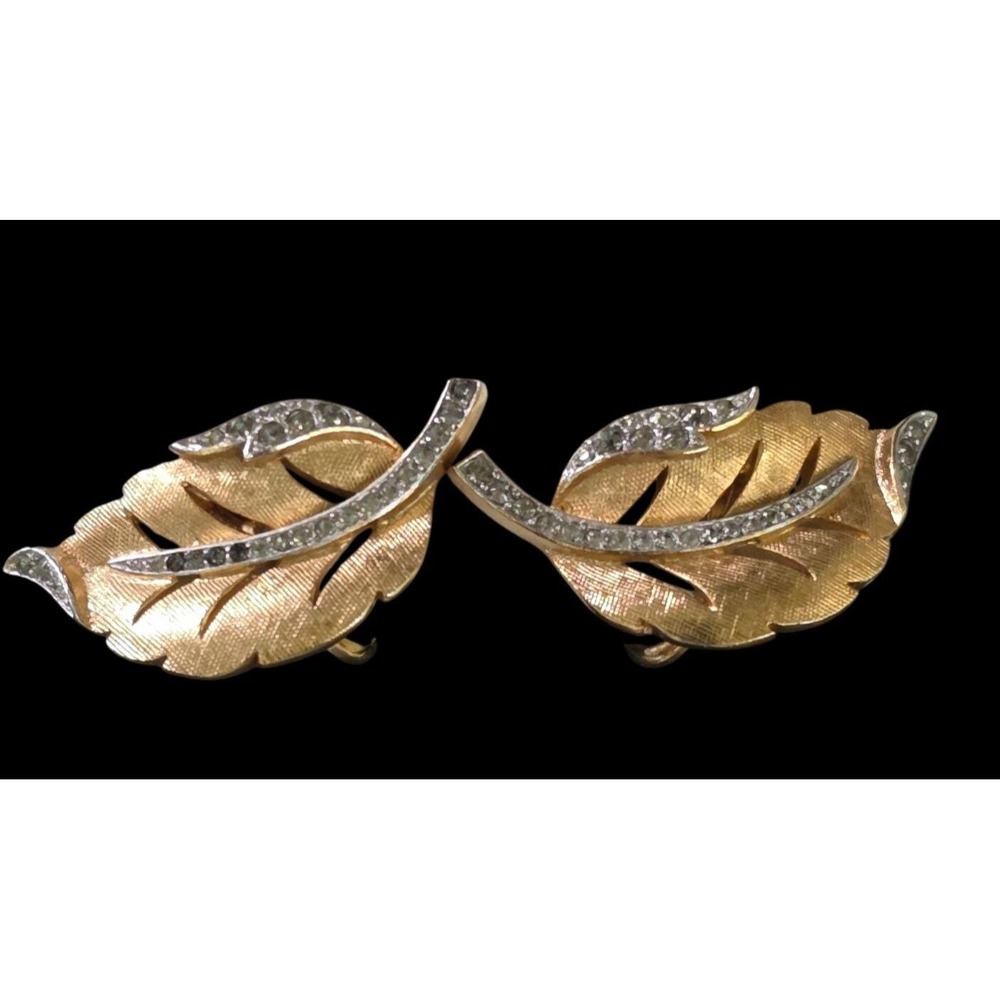 Trifari Gold-Tone Leaf Clip-On Earrings With Rhinestones Vintage Jewelry